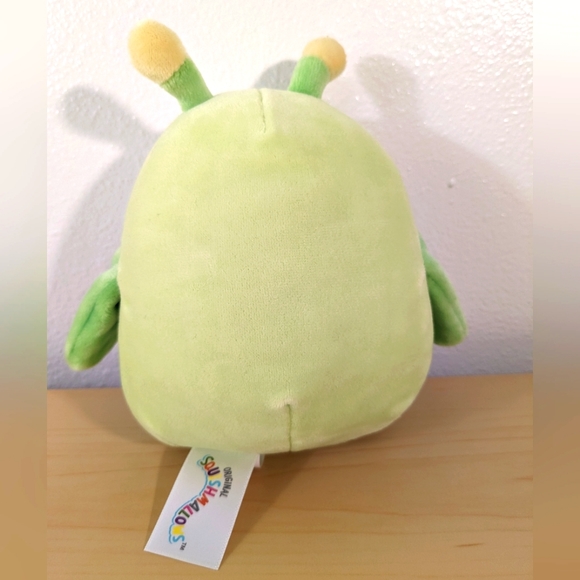 5" Pilar the Grasshopper Squishmallow - Picture 3 of 3